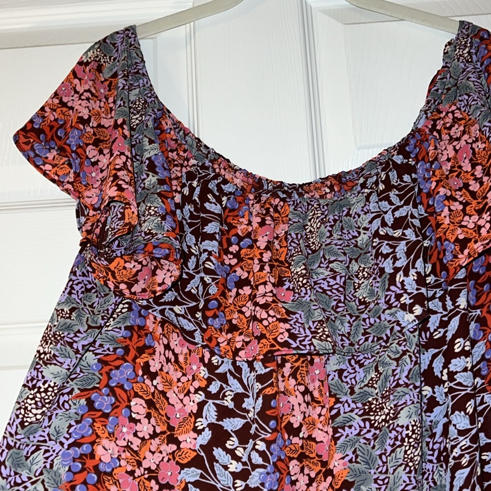 Maeve blouse from Anthropologie - Picture 2 of 4